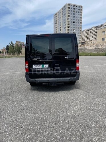 Ford Transit-2