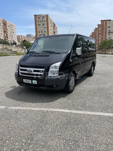 Ford Transit-14