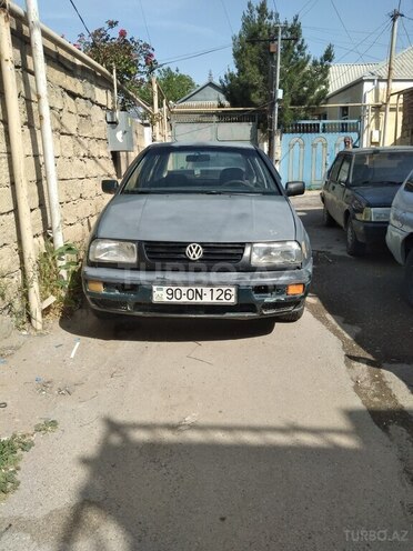 Volkswagen Vento 1996, 300,000 km - 1.8 л - Bakı