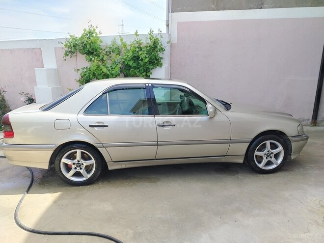 Mercedes C 230 1998, 212,000 km - 2.3 л - Bakı