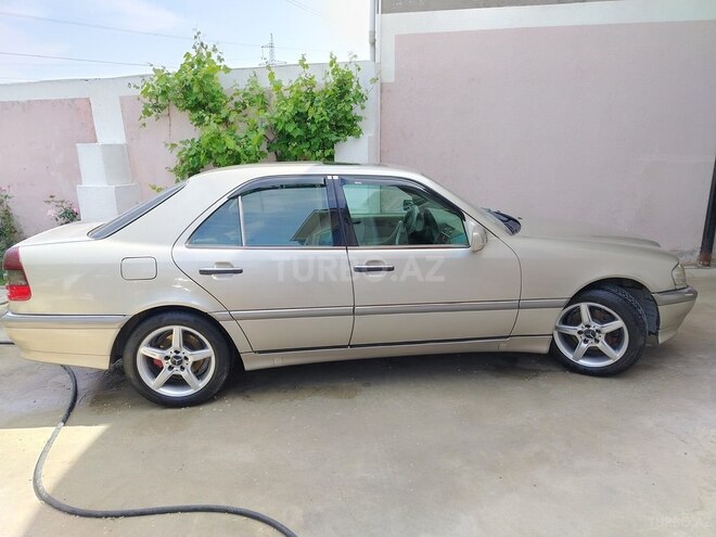 Mercedes C 230 1998, 212,000 km - 2.3 л - Bakı