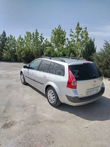 Renault Megane-2
