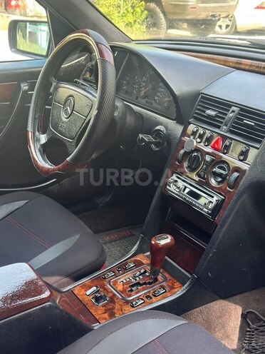 Mercedes C 240 2000, 254,784 km - 2.4 л - Bakı
