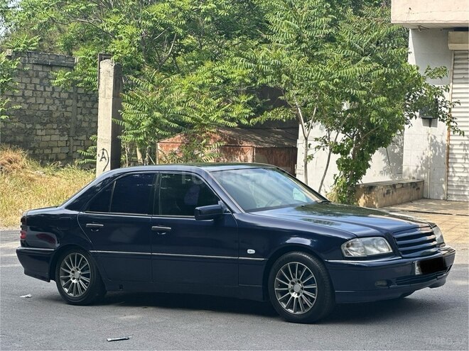 Mercedes C 240 2000, 254,784 km - 2.4 л - Bakı