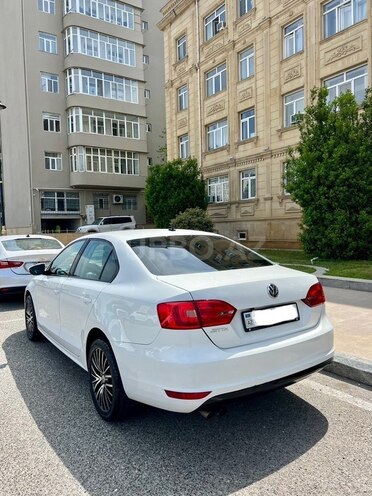 Volkswagen Jetta 2013, 184,000 km - 2.0 l - Bakı