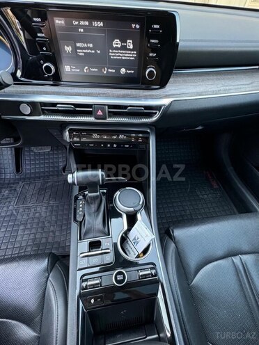 Kia K5-12