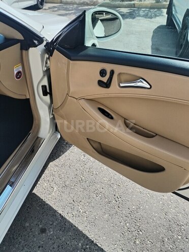 Mercedes CLS 350 2008, 240,435 km - 3.5 л - Sumqayıt