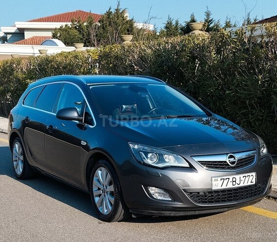 Opel Astra 2011, 198,000 km - 1.4 l - Bakı
