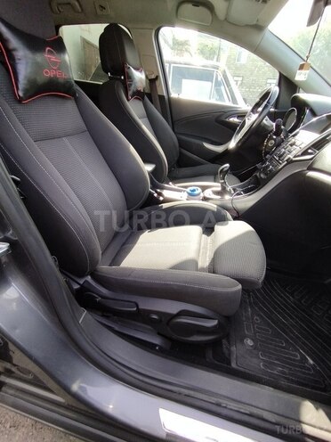 Opel Astra 2011, 198,000 km - 1.4 l - Bakı