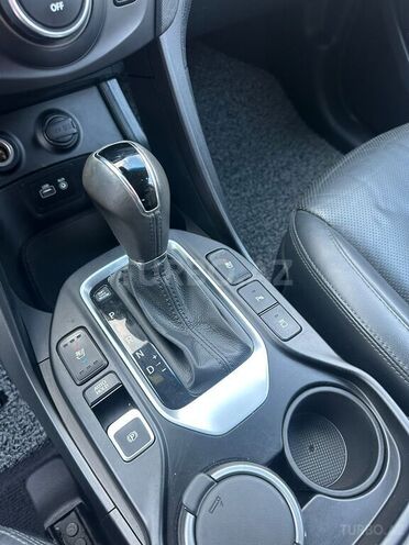 Hyundai Santa Fe 2015, 180,000 km - 2.0 л - Bakı