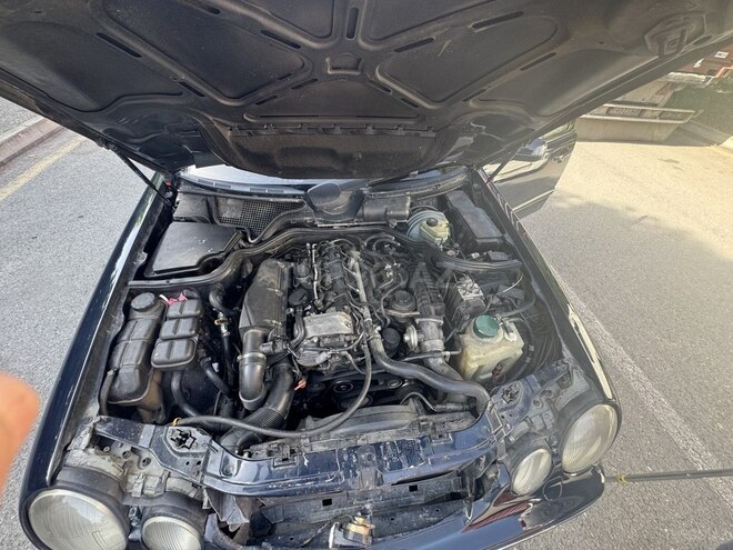 Mercedes E 220 2000, 350,000 km - 2.2 l - Ağsu