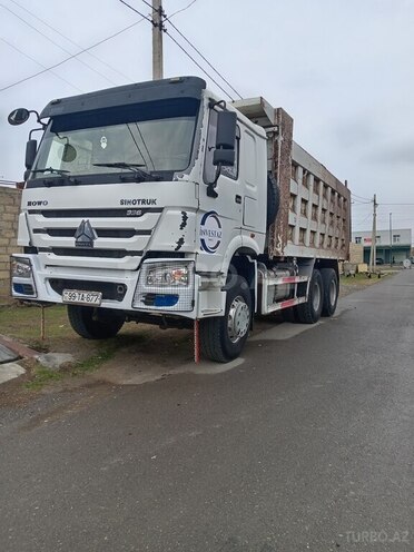 HOWO Sinotruk 2014, 440,000 km - 9.7 l - Yevlax