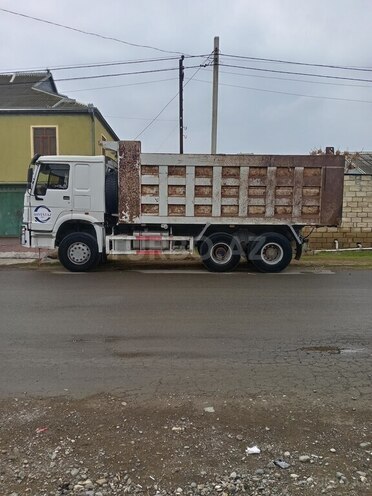 HOWO Sinotruk 2014, 440,000 km - 9.7 l - Yevlax