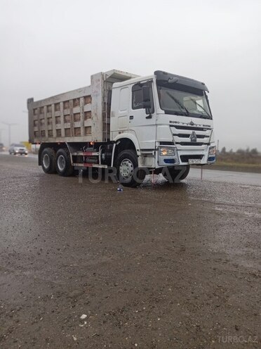 HOWO Sinotruk 2014, 440,000 km - 9.7 l - Yevlax