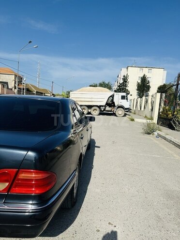 Mercedes E 200 1997, 633,000 km - 2.0 l - Bakı