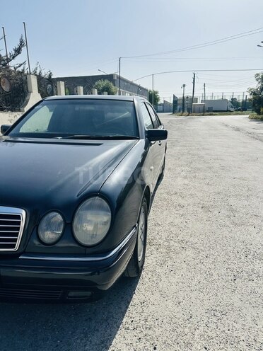 Mercedes E 200 1997, 633,000 km - 2.0 l - Bakı