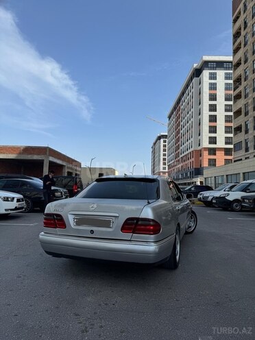 Mercedes E 280 1996, 286,000 km - 2.8 l - Sumqayıt