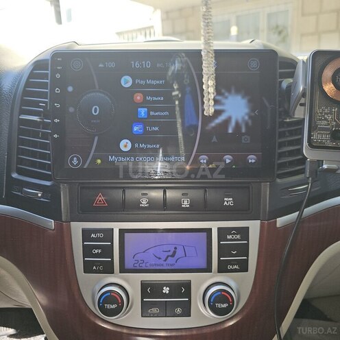 Hyundai Santa Fe-7