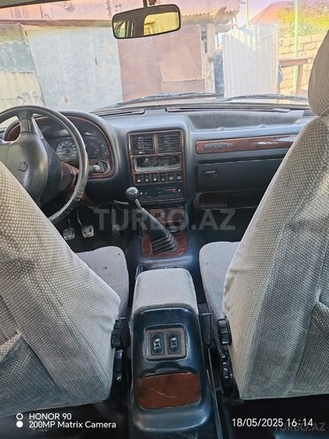 GAZ 3102 2002, 240,000 km - 2.4 l - Bakı