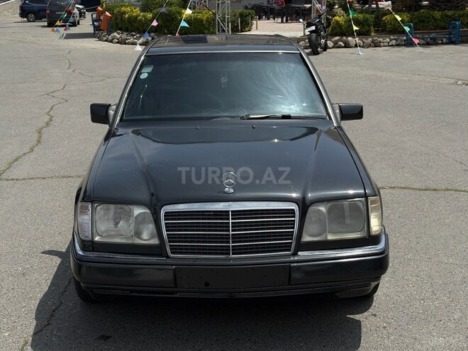 Mercedes E 220 1994, 250,000 km - 2.2 l - Bakı