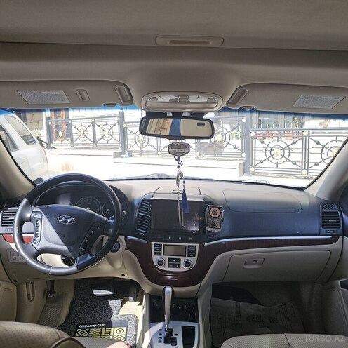 Hyundai Santa Fe-6