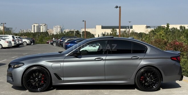 BMW 530e 2019, 77,000 km - 2.0 л - Bakı