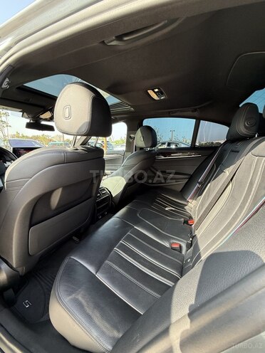 BMW 530e 2019, 77,000 km - 2.0 л - Bakı