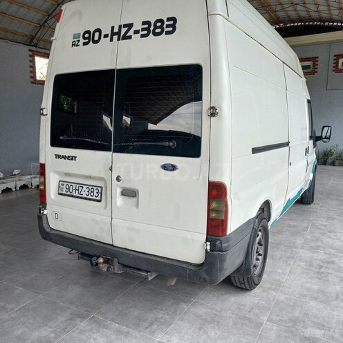 Ford Transit 2001, 102,637 km - 2.4 л - Ucar
