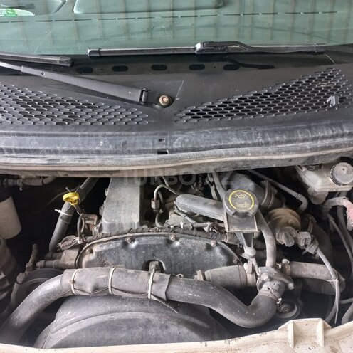 Ford Transit 2001, 102,637 km - 2.4 л - Ucar
