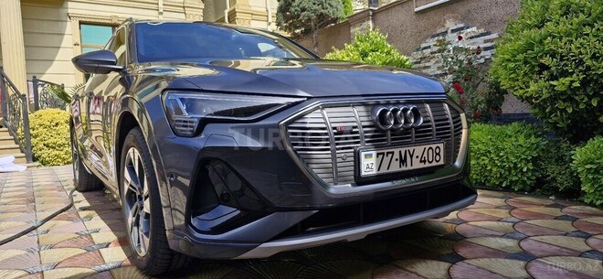 Audi  2022, 6,000 km - 0.0 l - Bakı