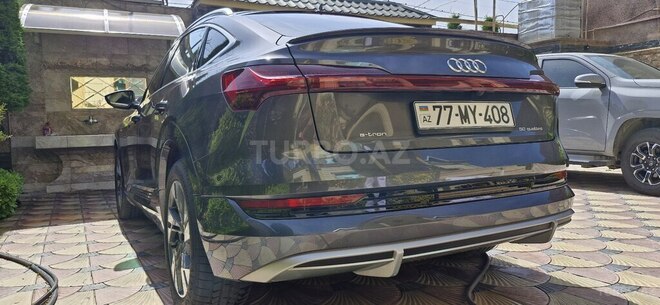 Audi  2022, 6,000 km - 0.0 l - Bakı