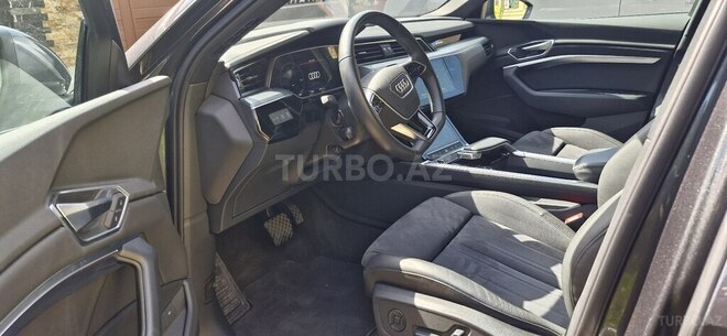Audi  2022, 6,000 km - 0.0 l - Bakı