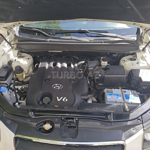 Hyundai Santa Fe-18
