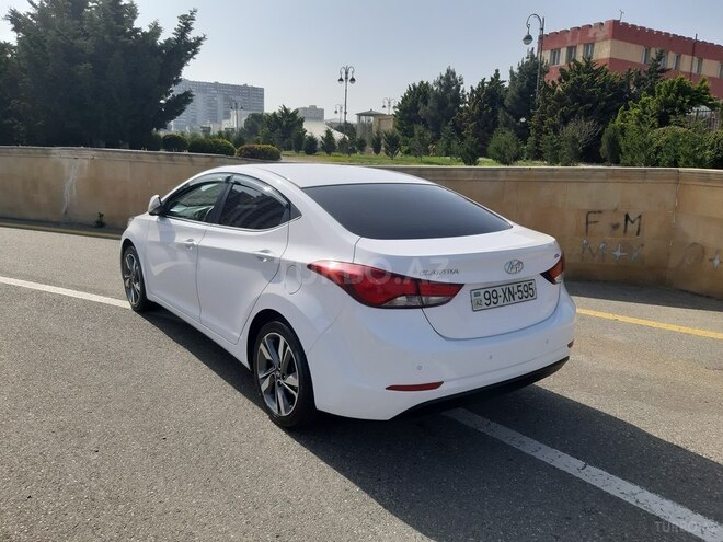 Hyundai Elantra 2015, 123,000 km - 1.8 l - Bakı