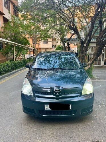 Toyota Corolla Verso 2006, 480,000 km - 2.2 л - Bakı