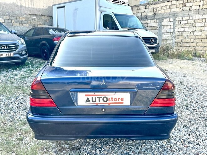 Mercedes C 180-7