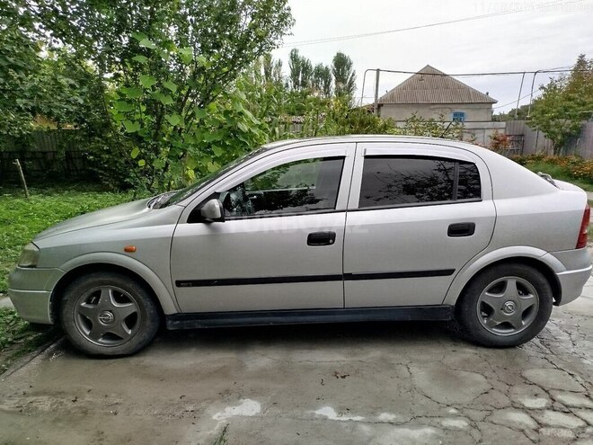 Opel Astra 2000, 385,000 km - 1.6 л - Şəki