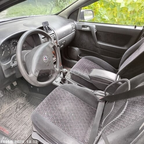 Opel Astra 2000, 385,000 km - 1.6 л - Şəki