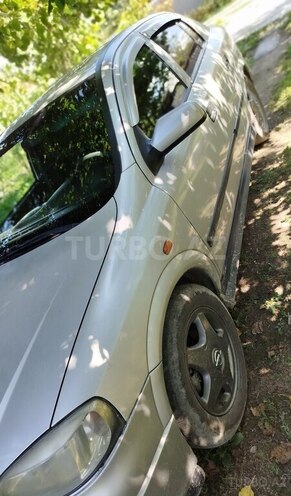 Opel Astra 2000, 385,000 km - 1.6 л - Şəki