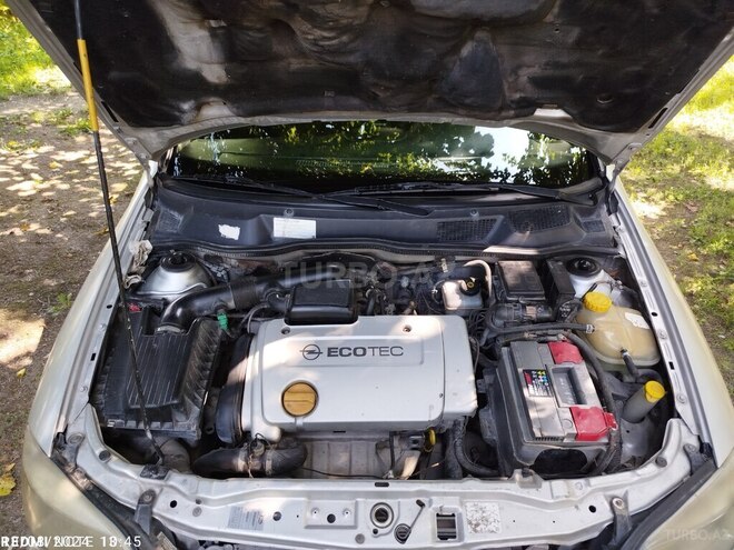 Opel Astra 2000, 385,000 km - 1.6 л - Şəki