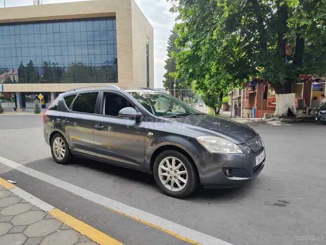 Kia Ceed 2007, 245,000 km - 1.6 л - Zaqatala
