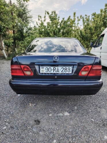 Mercedes E 220 d 1998, 447,973 km - 2.2 l - Bərdə