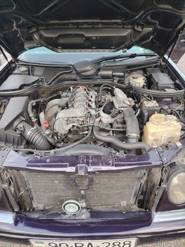 Mercedes E 220 d 1998, 447,973 km - 2.2 l - Bərdə