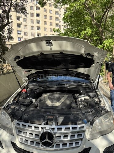 Mercedes ML 350 4MATIC 2009, 283,000 km - 3.5 l - Bakı