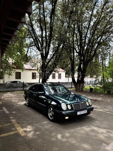 Mercedes E 240 1998, 414,000 km - 2.4 l - Şəmkir