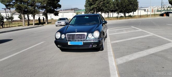 Mercedes E 220 d 1999, 250,000 km - 2.2 l - Bakı