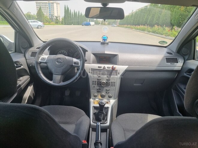 Opel Astra 2009, 312,456 km - 1.4 l - Gəncə