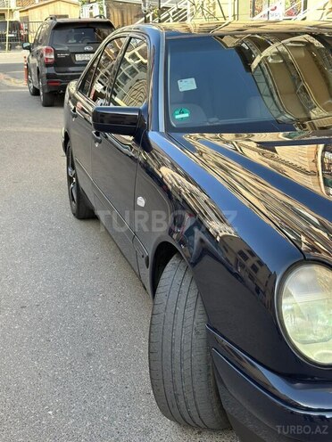 Mercedes E 240 1998, 427,000 km - 2.4 l - Bakı