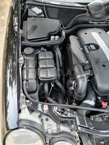 Mercedes E 270 2001, 390,000 km - 2.7 l - Bakı