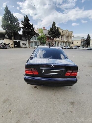 Mercedes E 200 1997, 335,000 km - 2.0 l - Gəncə